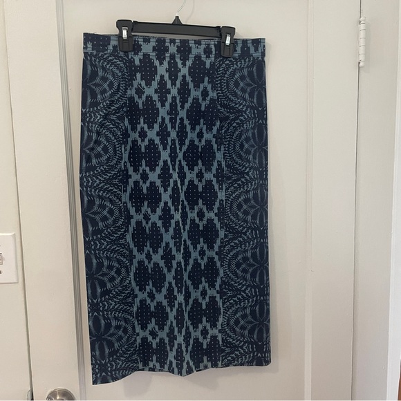 Plenty by Tracy Reese Dark and Light Blue Patterned Pencil Skirt, Size 8 - Picture 1 of 5